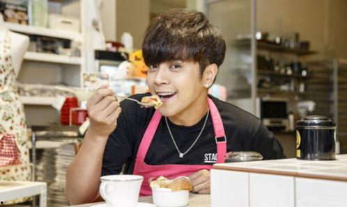 娱乐吃瓜酱男生有教养,揭秘娱乐吃瓜酱男生的高素质魅力